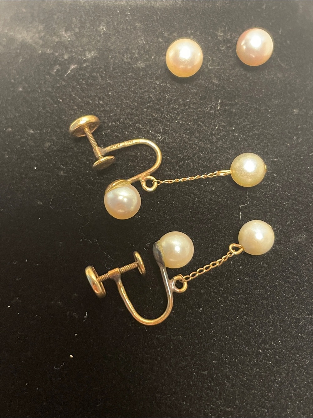 Gold Pearl Drop Screw-Back Earrings - White Pearls